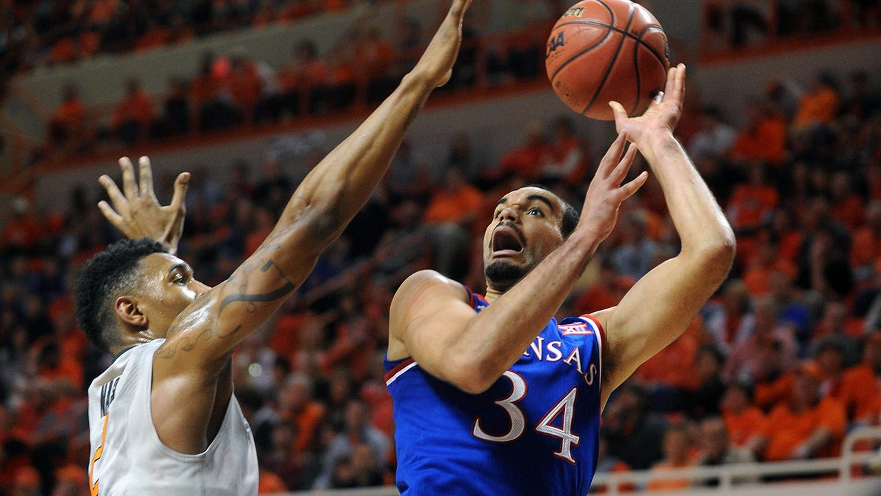 No. 8 Jayhawks look to kick road woes with visit to Texas Tech